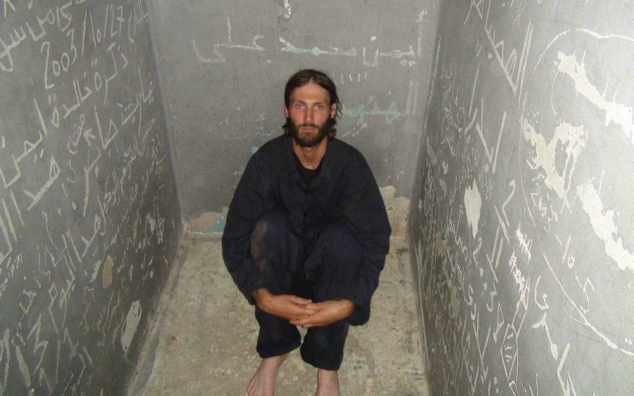 Matt VanDyke at Libyan prison cell